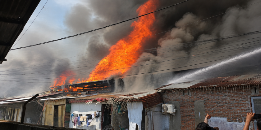 Update Terkini Lhokseumawe: 77 Rumah Hangus, Warga Mengungsi di Gereja